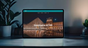 Écran de tablette affichant un site web événementiel intitulée 